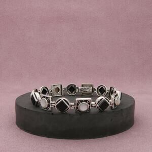 sterling silver onyx & mother of pearl bracelet size 7.25in